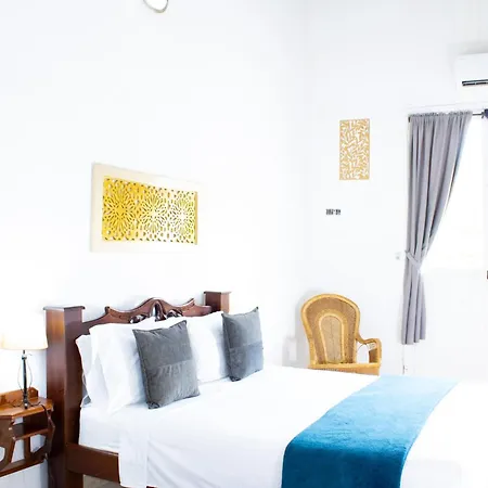 Hotel At The Park Cartagena Exterior photo